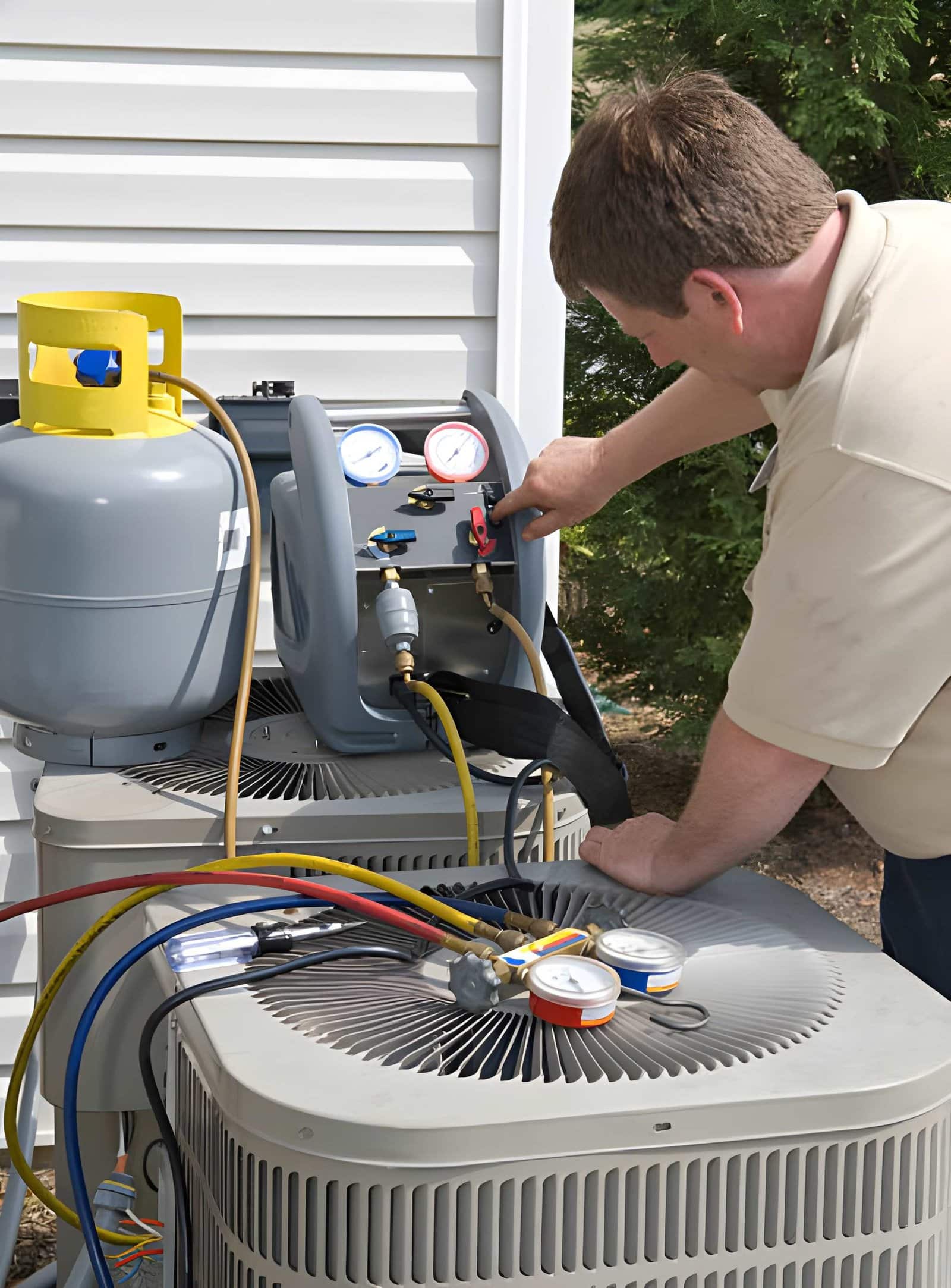 Air conditioner repair service in South Arlington TX suburban house