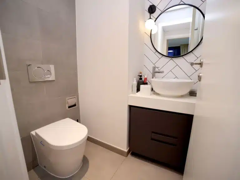 Small Bathroom Remodel Tips for Bedford Homes