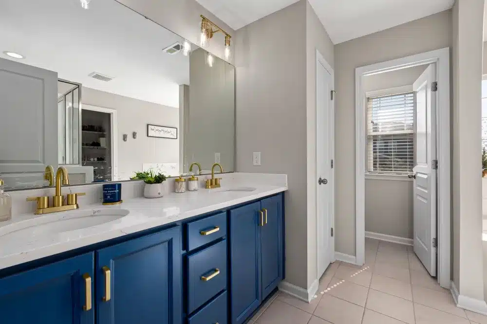 Clean modern bathroom remodel completed for an investment property flip in Bedford Texas